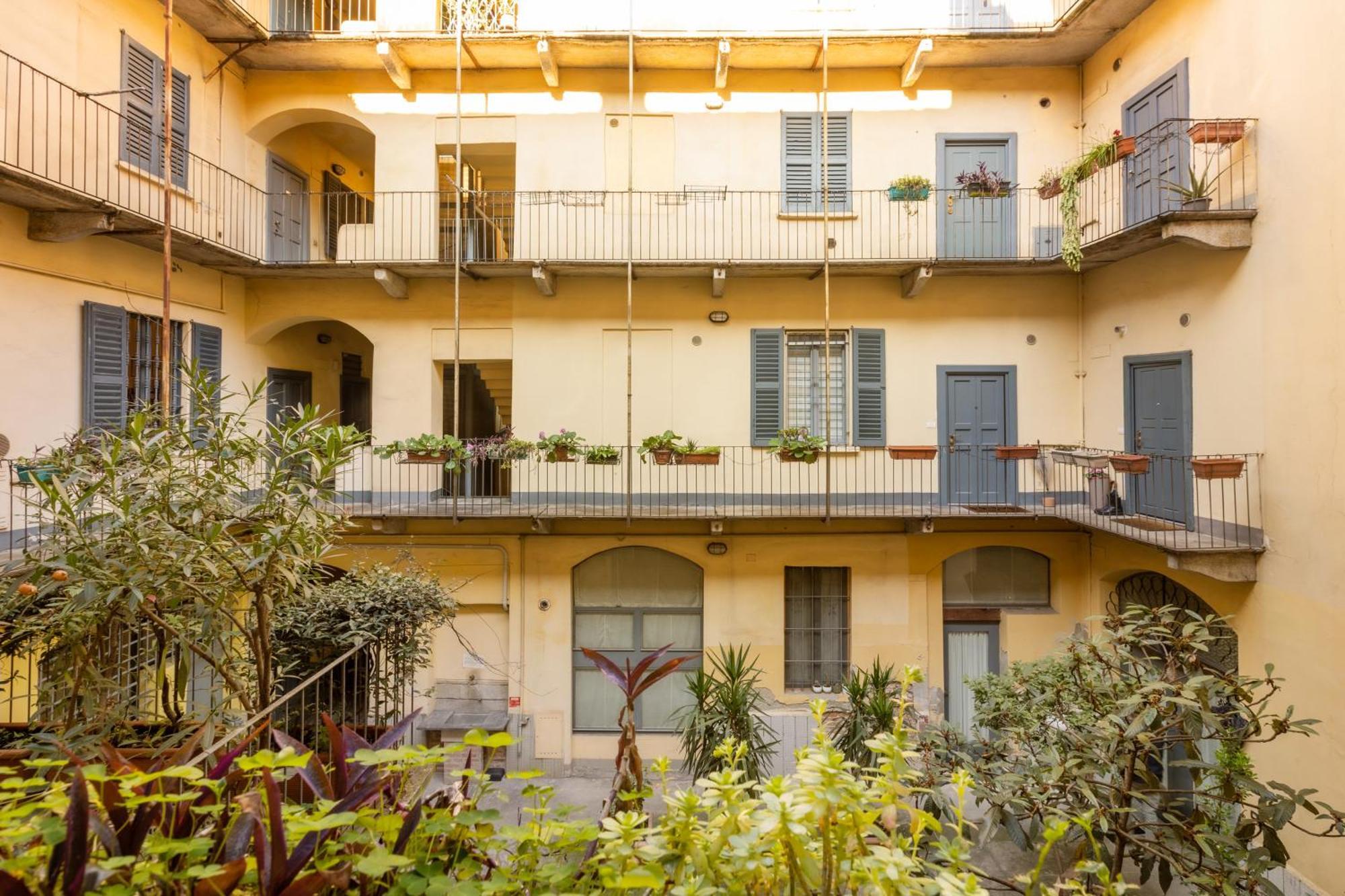 Bricks & Beams Studio In The Key Area Of Milano Exteriör bild